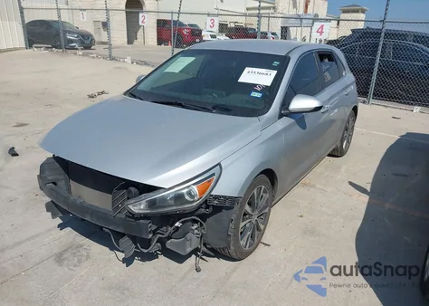 2018 Hyundai Elantra Gt z USA, uszkodzony, nr VIN KMHH35LE2JU013918